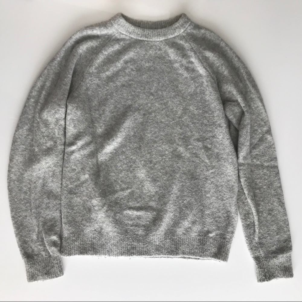 H&M gray sweater size XS